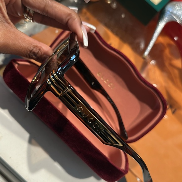 Gucci shades - Picture 5 of 5